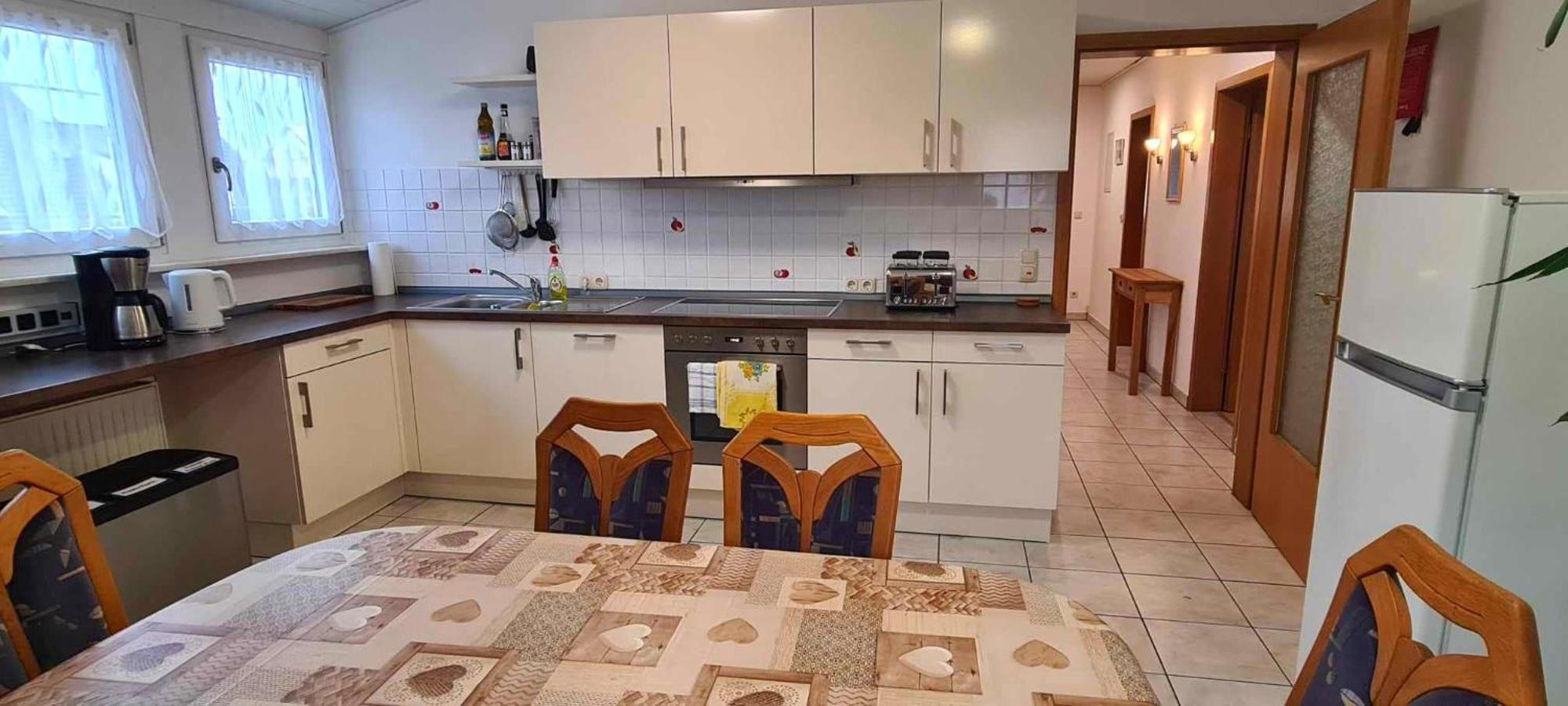 Gemuetliche 120 Qm Ferienwohnung Mit Balkon Adelsdorf Екстериор снимка
